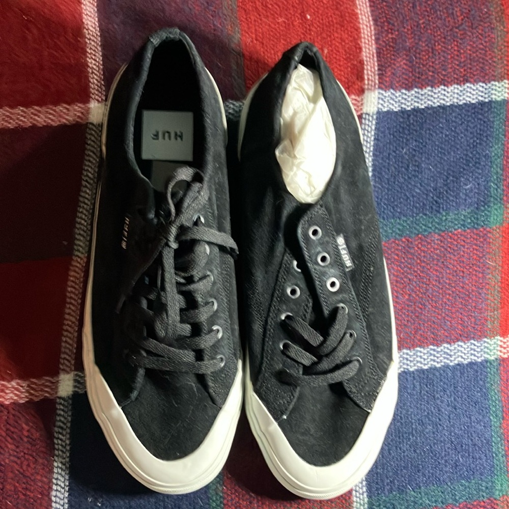Black Men's Sneakers